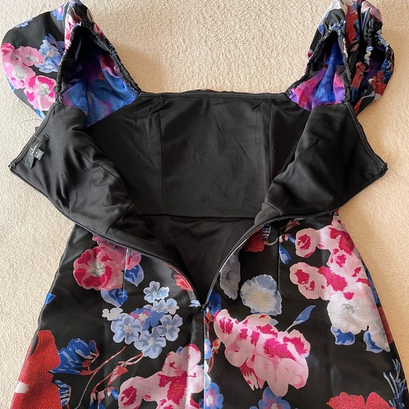 NWT Lulus So Stunning Jacquard Puff Sleeve Mini Dress S Black Multi Floral - Picture 9 of 16